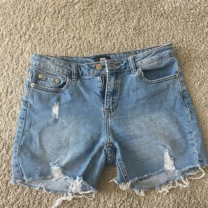L&M Black Label mid rise shorts (size 4/27)